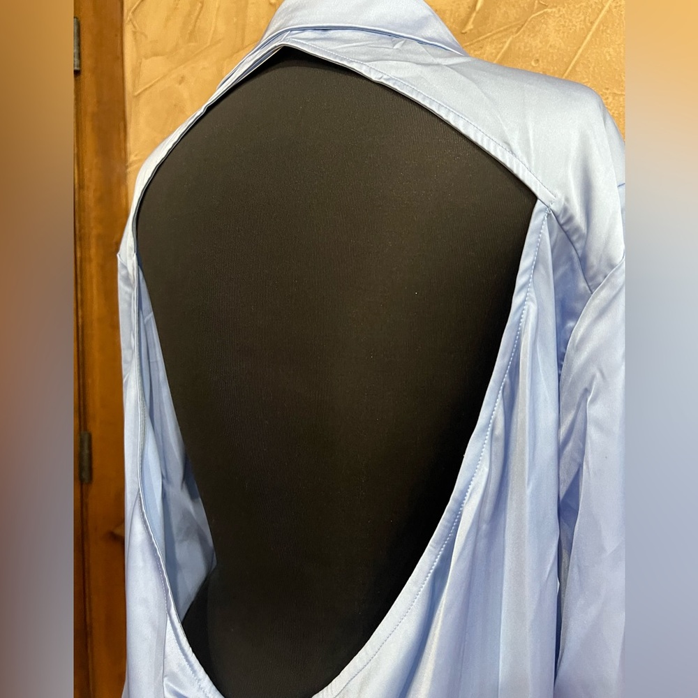 BOUTIQUE CLOSEOUT! Peach Love Backless Top - Picture 2 of 3